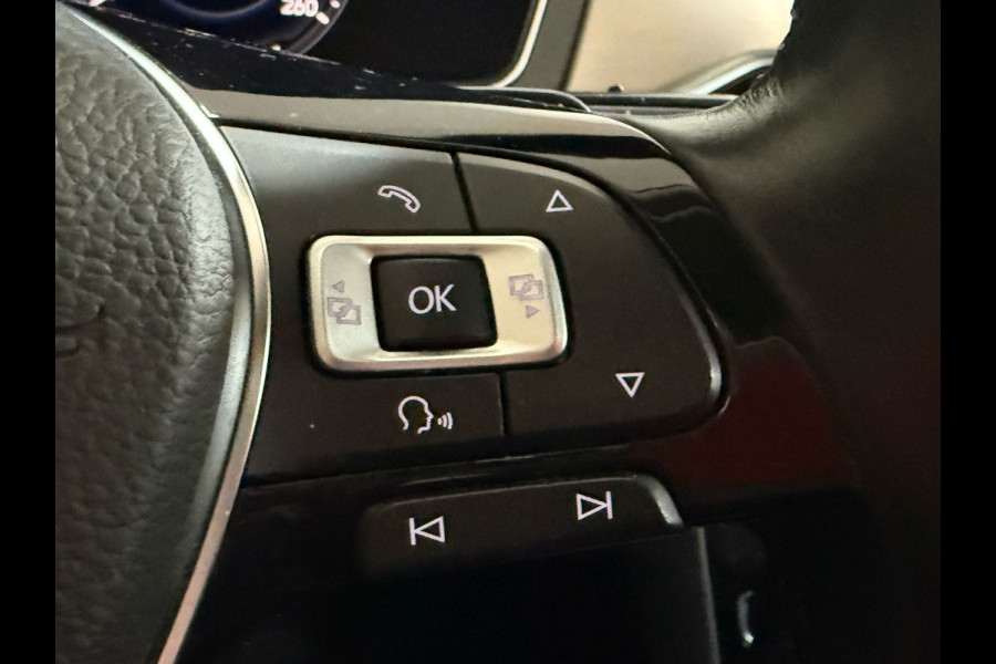 Volkswagen Passat Variant 1.4 TSI ACT Highline Business Navi | Camera | Massagestoel | Carplay | Climate | Cruise adaptief