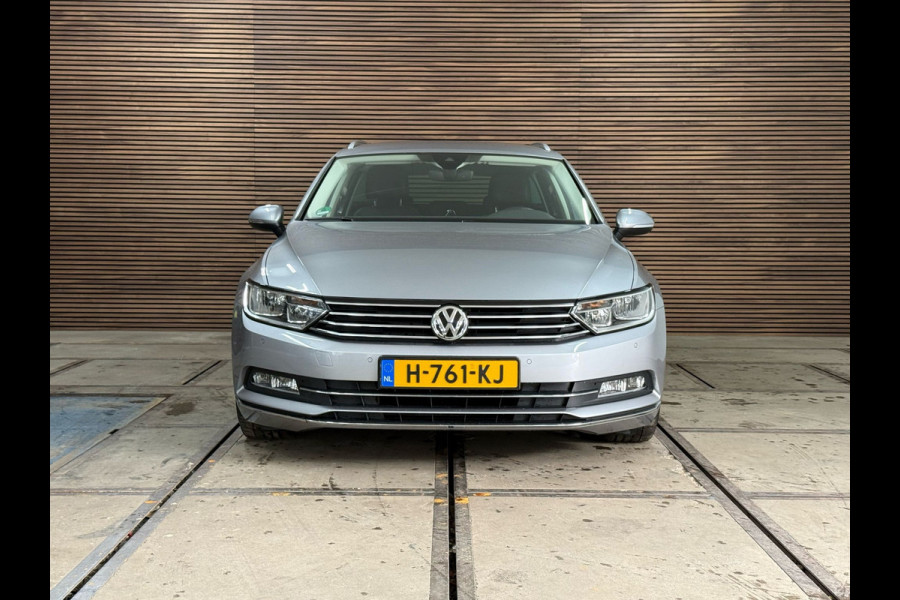Volkswagen Passat Variant 1.4 TSI ACT Highline Business Navi | Camera | Massagestoel | Carplay | Climate | Cruise adaptief