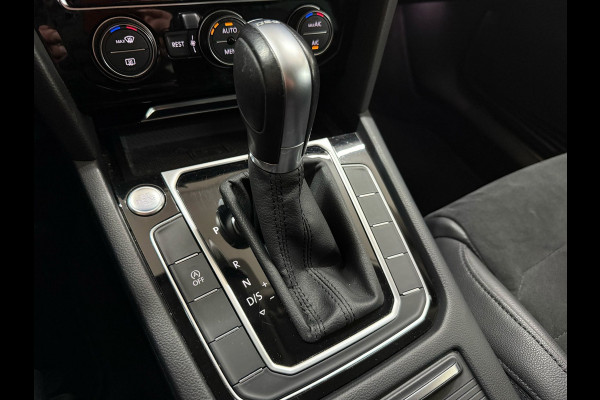 Volkswagen Passat Variant 1.4 TSI ACT Highline Business Navi | Camera | Massagestoel | Carplay | Climate | Cruise adaptief
