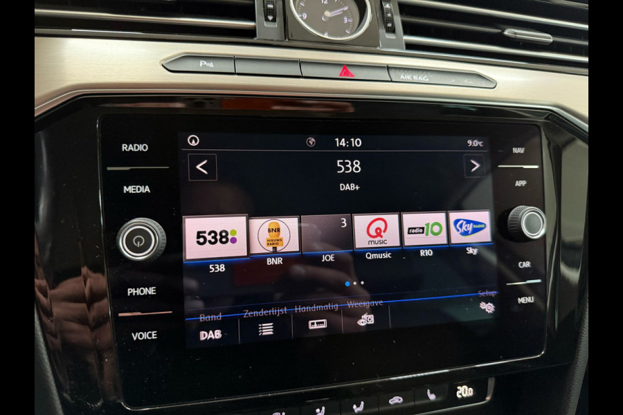 Volkswagen Passat Variant 1.4 TSI ACT Highline Business Navi | Camera | Massagestoel | Carplay | Climate | Cruise adaptief