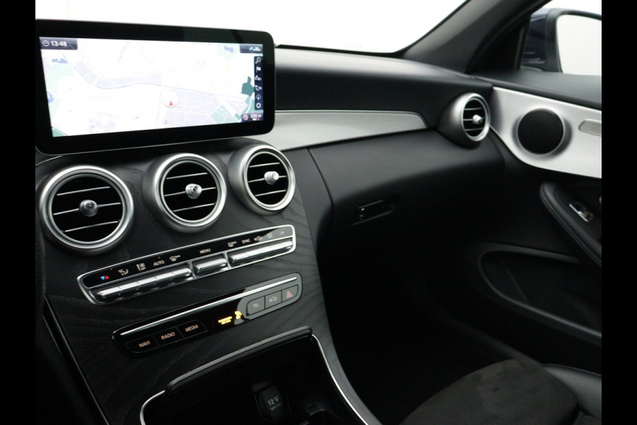 Mercedes-Benz C-Klasse Cabrio 200 Premium Plus Pack | 5 spaaks lichtmetalen velgen | Navigatie | Parking support met Camera achter | Louwman Basispakket  met 1 jaar Bovag Garantie.