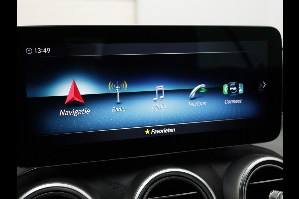 Mercedes-Benz C-Klasse Cabrio 200 Premium Plus Pack | 5 spaaks lichtmetalen velgen | Navigatie | Parking support met Camera achter | Louwman Basispakket  met 1 jaar Bovag Garantie.