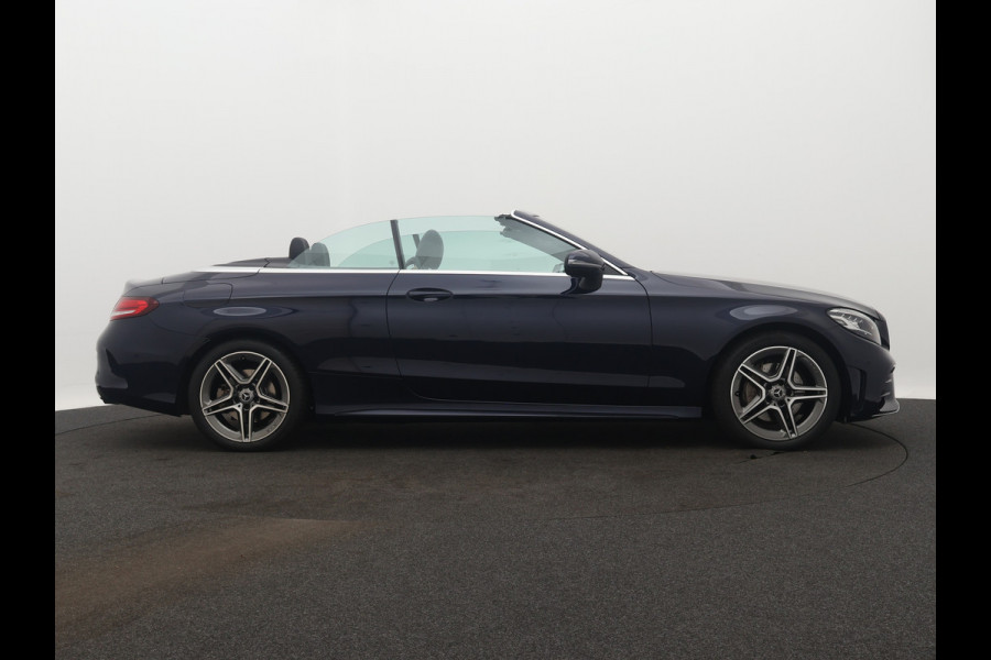 Mercedes-Benz C-Klasse Cabrio 200 Premium Plus Pack | 5 spaaks lichtmetalen velgen | Navigatie | Parking support met Camera achter | Louwman Basispakket  met 1 jaar Bovag Garantie.