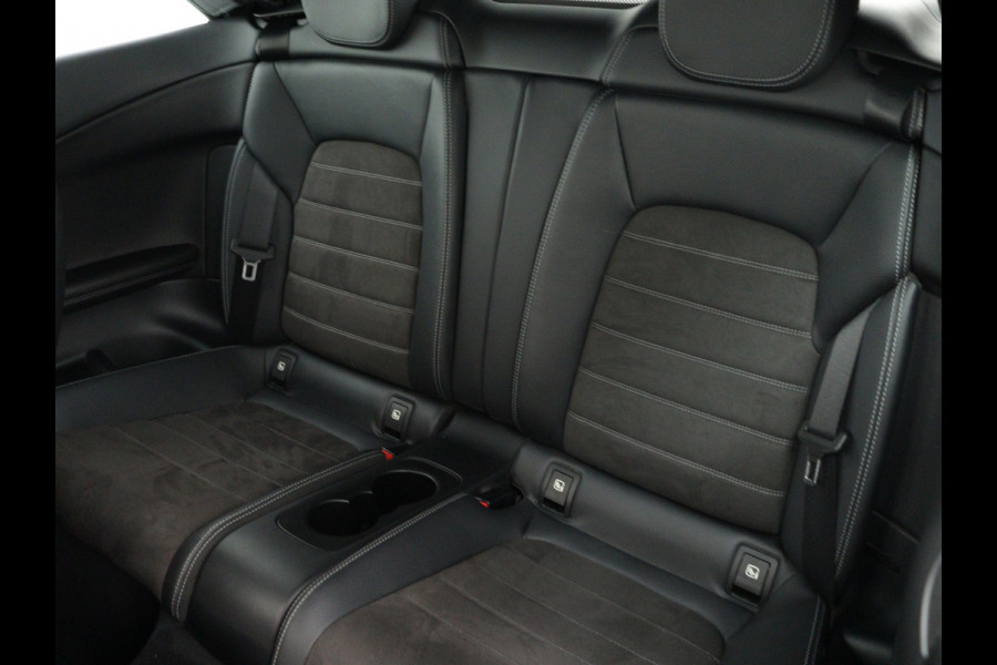 Mercedes-Benz C-Klasse Cabrio 200 Premium Plus Pack | 5 spaaks lichtmetalen velgen | Navigatie | Parking support met Camera achter | Louwman Basispakket  met 1 jaar Bovag Garantie.