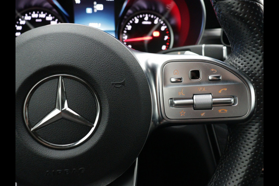 Mercedes-Benz C-Klasse Cabrio 200 Premium Plus Pack | 5 spaaks lichtmetalen velgen | Navigatie | Parking support met Camera achter | Louwman Basispakket  met 1 jaar Bovag Garantie.