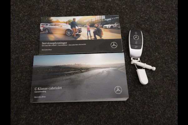 Mercedes-Benz C-Klasse Cabrio 200 Premium Plus Pack | 5 spaaks lichtmetalen velgen | Navigatie | Parking support met Camera achter | Louwman Basispakket  met 1 jaar Bovag Garantie.