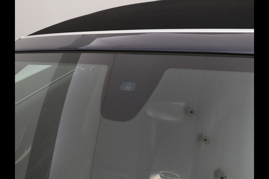Mercedes-Benz C-Klasse Cabrio 200 Premium Plus Pack | 5 spaaks lichtmetalen velgen | Navigatie | Parking support met Camera achter | Louwman Basispakket  met 1 jaar Bovag Garantie.