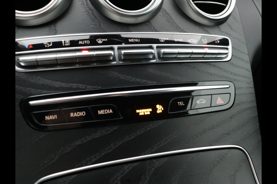 Mercedes-Benz C-Klasse Cabrio 200 Premium Plus Pack | 5 spaaks lichtmetalen velgen | Navigatie | Parking support met Camera achter | Louwman Basispakket  met 1 jaar Bovag Garantie.