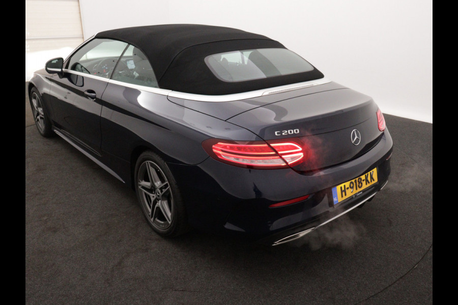 Mercedes-Benz C-Klasse Cabrio 200 Premium Plus Pack | 5 spaaks lichtmetalen velgen | Navigatie | Parking support met Camera achter | Louwman Basispakket  met 1 jaar Bovag Garantie.