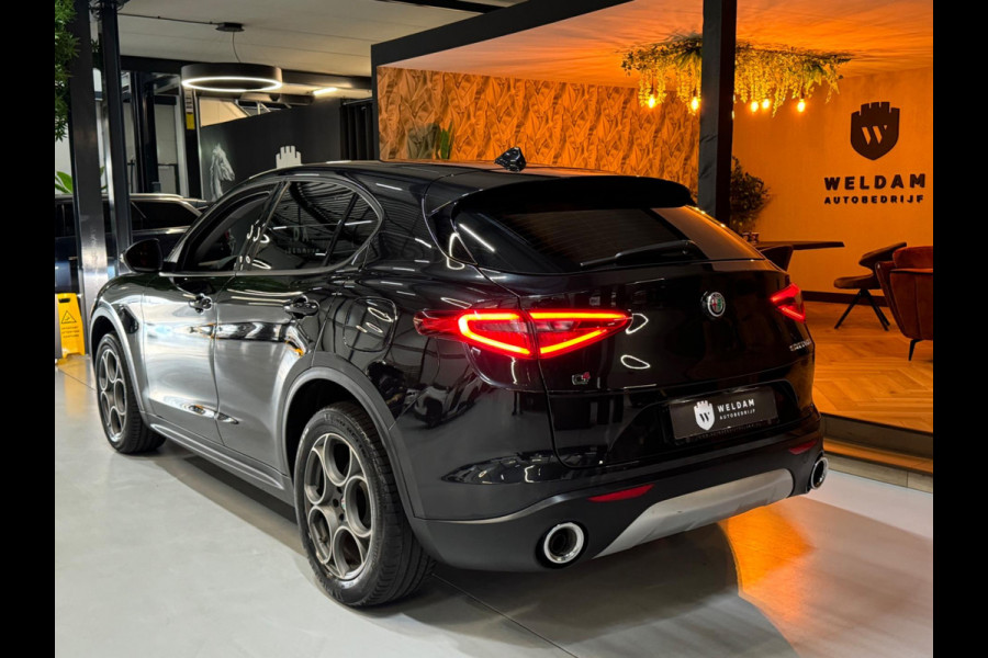 Alfa Romeo Stelvio 2.0 T AWD Super Q4 Garantie Camera PDC Leder Elek Achterklep DAB LED Cruise Clima Navi Rijklaar