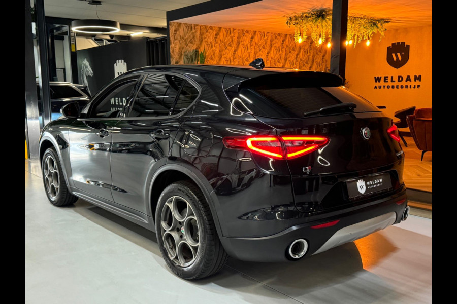 Alfa Romeo Stelvio 2.0 T AWD Super Q4 Garantie Camera PDC Leder Elek Achterklep DAB LED Cruise Clima Navi Rijklaar