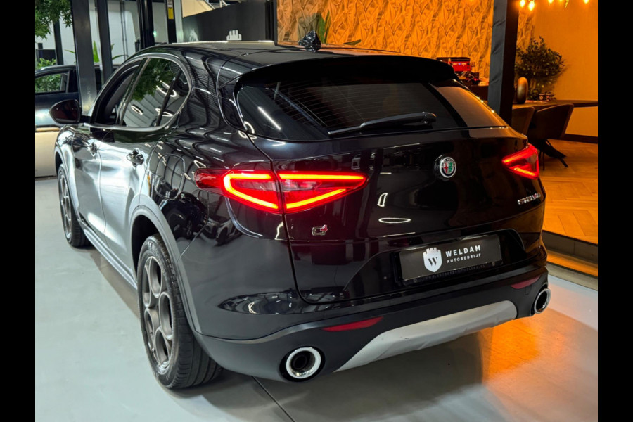 Alfa Romeo Stelvio 2.0 T AWD Super Q4 Garantie Camera PDC Leder Elek Achterklep DAB LED Cruise Clima Navi Rijklaar