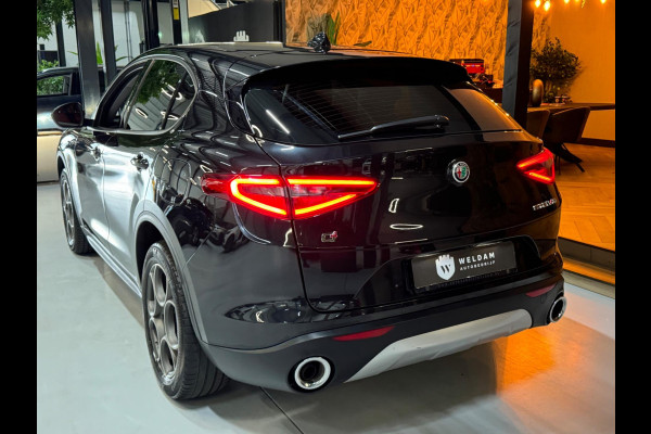 Alfa Romeo Stelvio 2.0 T AWD Super Q4 Garantie Camera PDC Leder Elek Achterklep DAB LED Cruise Clima Navi Rijklaar