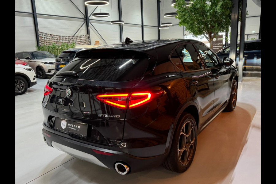 Alfa Romeo Stelvio 2.0 T AWD Super Q4 Garantie Camera PDC Leder Elek Achterklep DAB LED Cruise Clima Navi Rijklaar