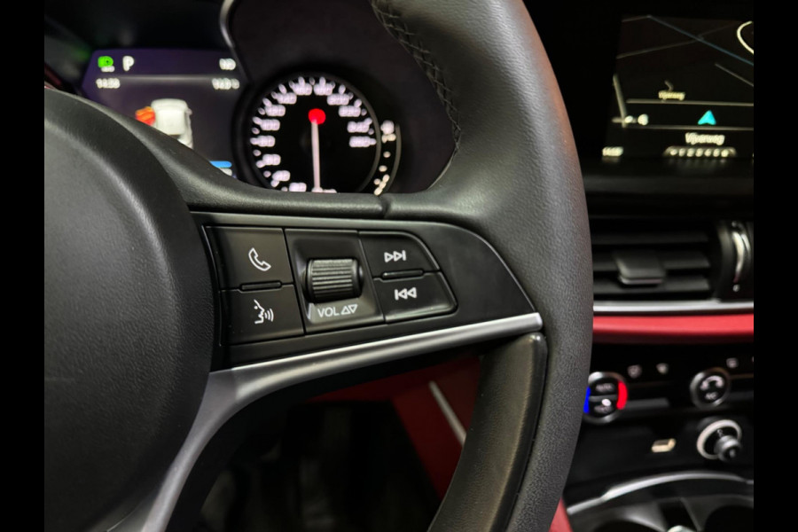 Alfa Romeo Stelvio 2.0 T AWD Super Q4 Garantie Camera PDC Leder Elek Achterklep DAB LED Cruise Clima Navi Rijklaar