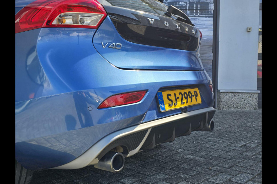 Volvo V40 2.0 T4 R-Design