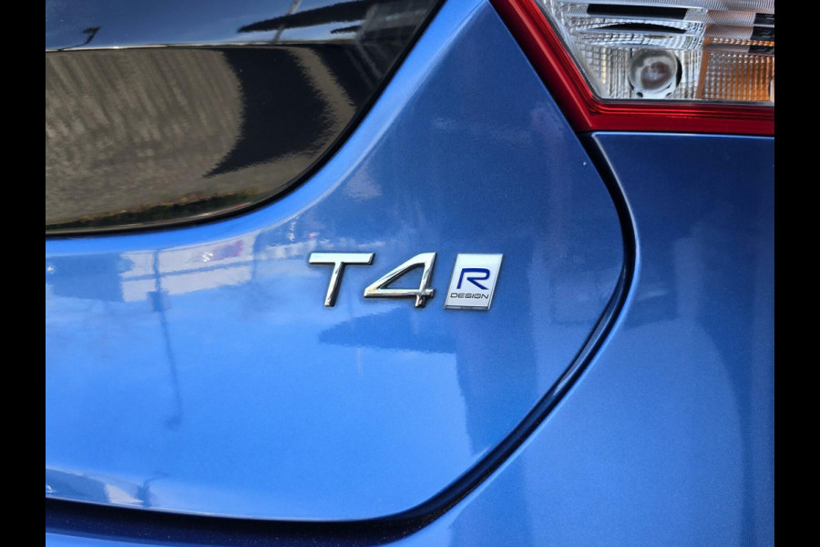 Volvo V40 2.0 T4 R-Design