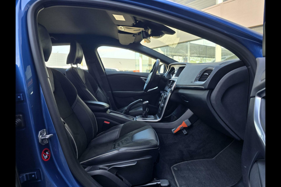 Volvo V40 2.0 T4 R-Design