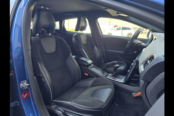 Volvo V40 2.0 T4 R-Design