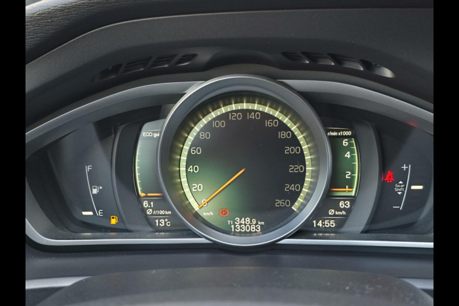 Volvo V40 2.0 T4 R-Design