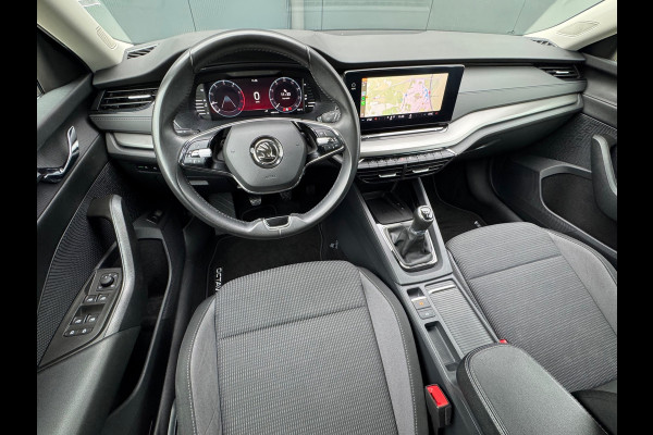 Škoda Octavia Combi * Trekhaak * Visueel Cockpit * AppleCarPlay * Pdc Voor + Achter *