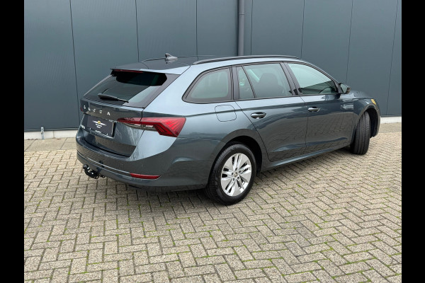 Škoda Octavia Combi * Trekhaak * Visueel Cockpit * AppleCarPlay * Pdc Voor + Achter *