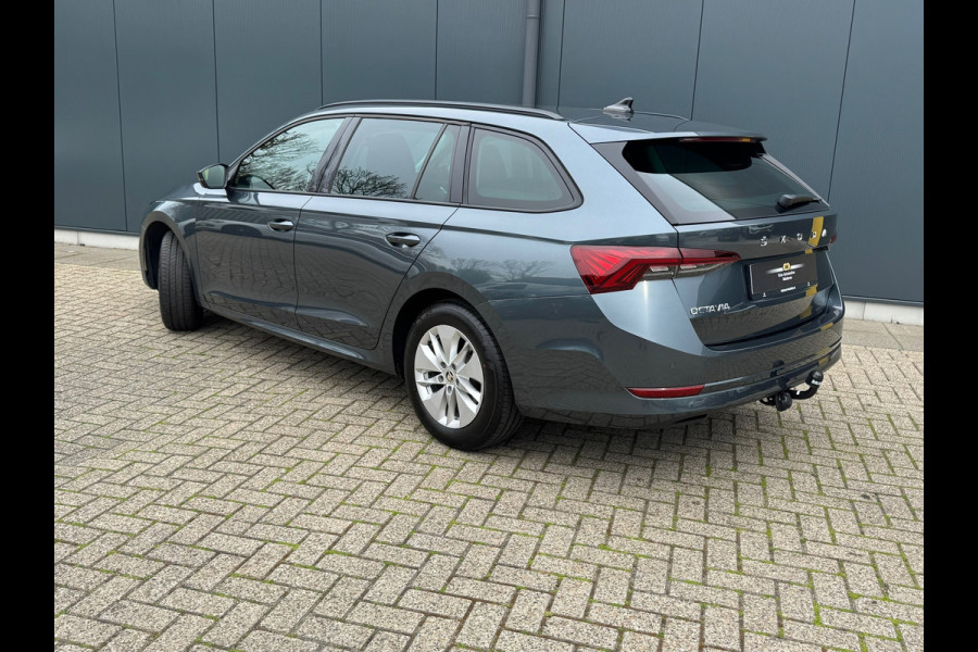 Škoda Octavia Combi * Trekhaak * Visueel Cockpit * AppleCarPlay * Pdc Voor + Achter *