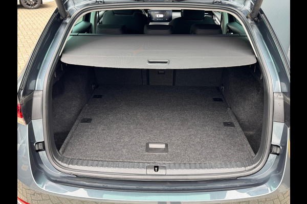 Škoda Octavia Combi * Trekhaak * Visueel Cockpit * AppleCarPlay * Pdc Voor + Achter *
