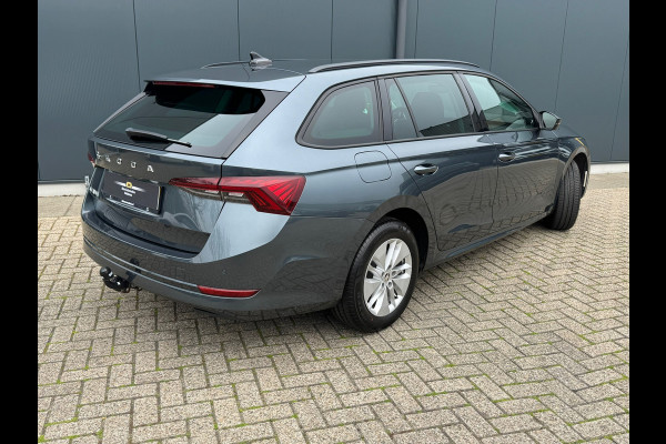 Škoda Octavia Combi * Trekhaak * Visueel Cockpit * AppleCarPlay * Pdc Voor + Achter *