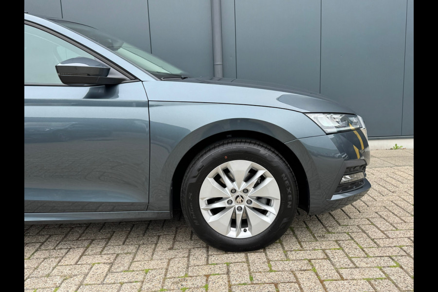 Škoda Octavia Combi * Trekhaak * Visueel Cockpit * AppleCarPlay * Pdc Voor + Achter *