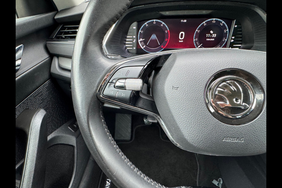 Škoda Octavia Combi * Trekhaak * Visueel Cockpit * AppleCarPlay * Pdc Voor + Achter *