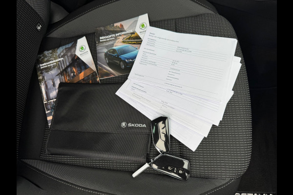 Škoda Octavia Combi * Trekhaak * Visueel Cockpit * AppleCarPlay * Pdc Voor + Achter *