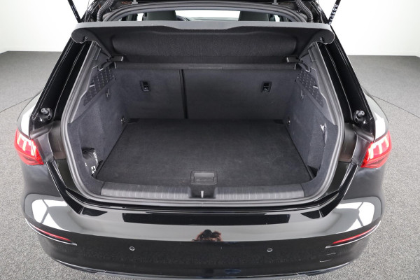 Audi A3 Sportback 30 TFSI Advanced edition 110 pk S-tronic | Verlengde garantie | Navigatie | Parkeersensoren achter | Cruise control | Stoelverwarming | Full-LED koplampen |