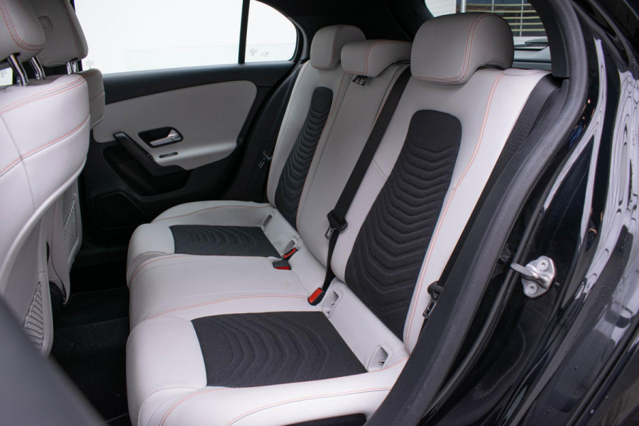 Mercedes-Benz A-Klasse 180 d Business Solution | Camera | Navi | LED |