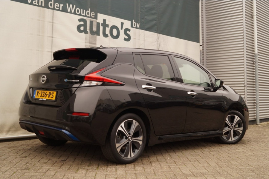 Nissan Leaf N-Connecta 40kWh -NAVI-ECC-PDC-CAM-