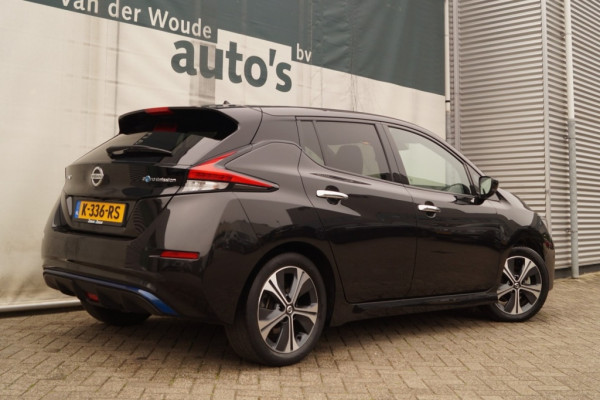 Nissan Leaf N-Connecta 40kWh -NAVI-ECC-PDC-CAM-