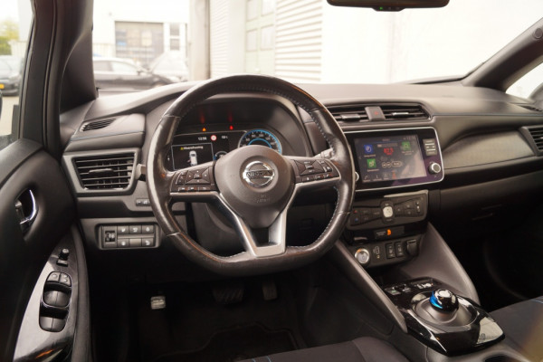Nissan Leaf N-Connecta 40kWh -NAVI-ECC-PDC-CAM-