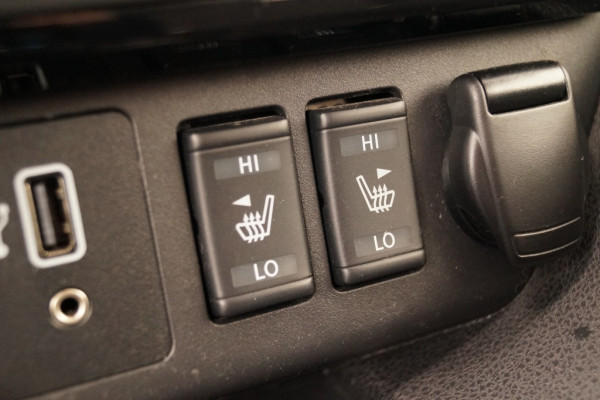 Nissan Leaf N-Connecta 40kWh -NAVI-ECC-PDC-CAM-