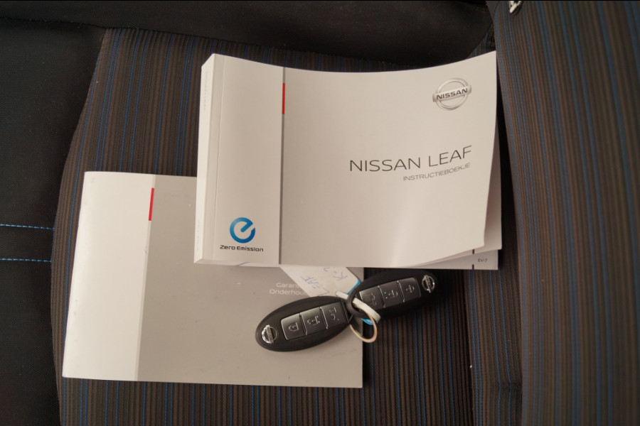 Nissan Leaf N-Connecta 40kWh -NAVI-ECC-PDC-CAM-