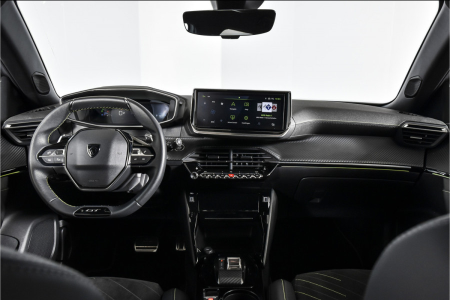 Peugeot 2008 1.2 PureTech 130 PK GT - Automaat | Dig. Cockpit | Adapt. Cruise | Elek. stoel | Stoelverw. | PDC | Camera | NAV + App. Connect | ECC | LM 17" | 6663