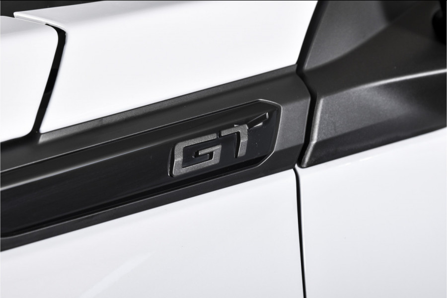 Peugeot 2008 1.2 PureTech 130 PK GT - Automaat | Dig. Cockpit | Adapt. Cruise | Elek. stoel | Stoelverw. | PDC | Camera | NAV + App. Connect | ECC | LM 17" | 6663