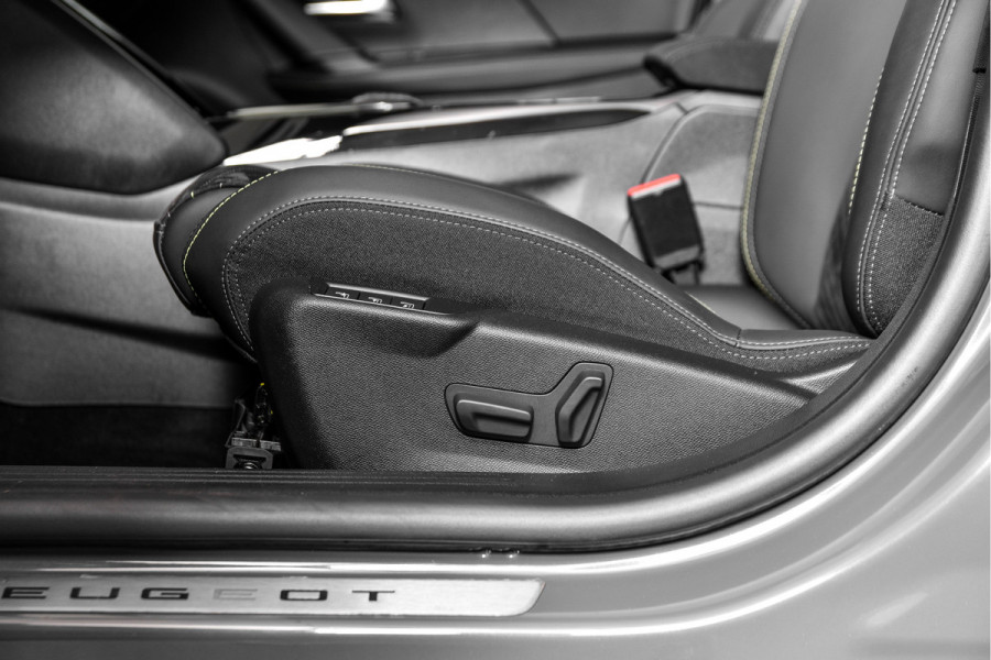 Peugeot 2008 1.2 PureTech 130 PK GT - Automaat | Dig. Cockpit | Adapt. Cruise | Elek. stoel | Stoelverw. | PDC | Camera | NAV+App. Connect | Auto. Airco | LM 17"| 6653