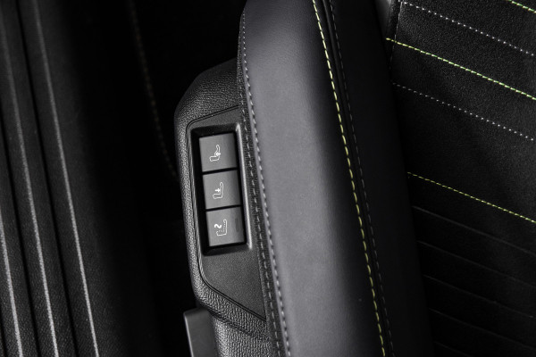 Peugeot 2008 1.2 PureTech 130 PK GT - Automaat | Dig. Cockpit | Adapt. Cruise | Elek. stoel | Stoelverw. | PDC | Camera | NAV+App. Connect | Auto. Airco | LM 17"| 6653
