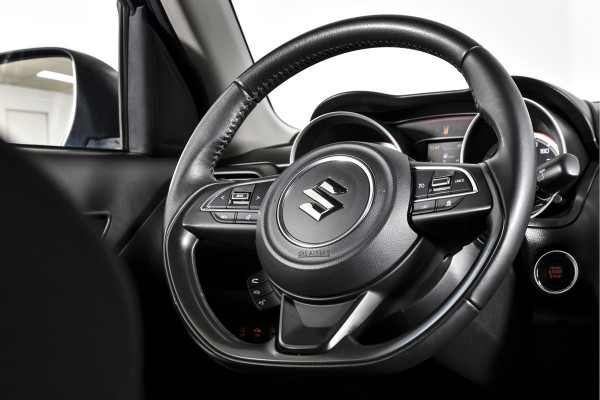 Suzuki Swift 1.0 Stijl 115 PK Smart Hybrid | Adapt. Cruise |Stoelverw. | Camera | NAV + App. Connect | ECC | Afn. Trekhaak | LM 16" |