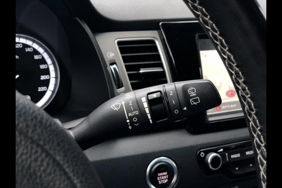 Kia Niro 1.6 GDi Hybrid ExecutiveLine | Leder, Navi, Camera, Memory, ACC, Stoelverw.+Koeling, Stuurverw., DAB | NAP |