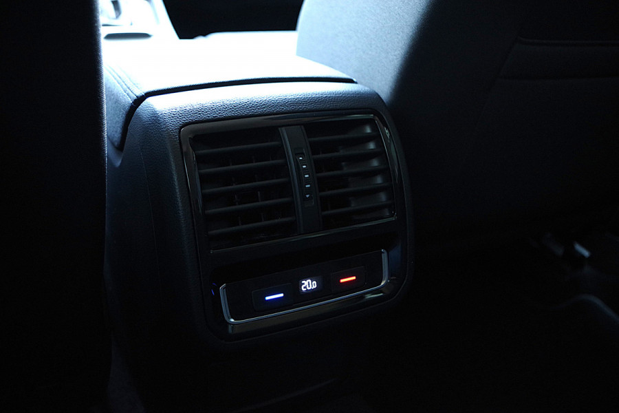 Volkswagen Passat Variant 1.4 TSI PHEV GTE 218 PK BNS, Camera, Adap. Cruise Control, LED, Carplay