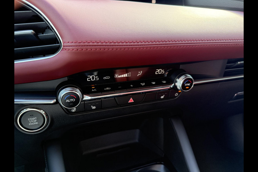 Mazda 3 2.0 e-SkyActiv-X M Hybrid 186 Takumi | ROOD LEDER | NIEUW TE REGISTREREN | PANO DAK |