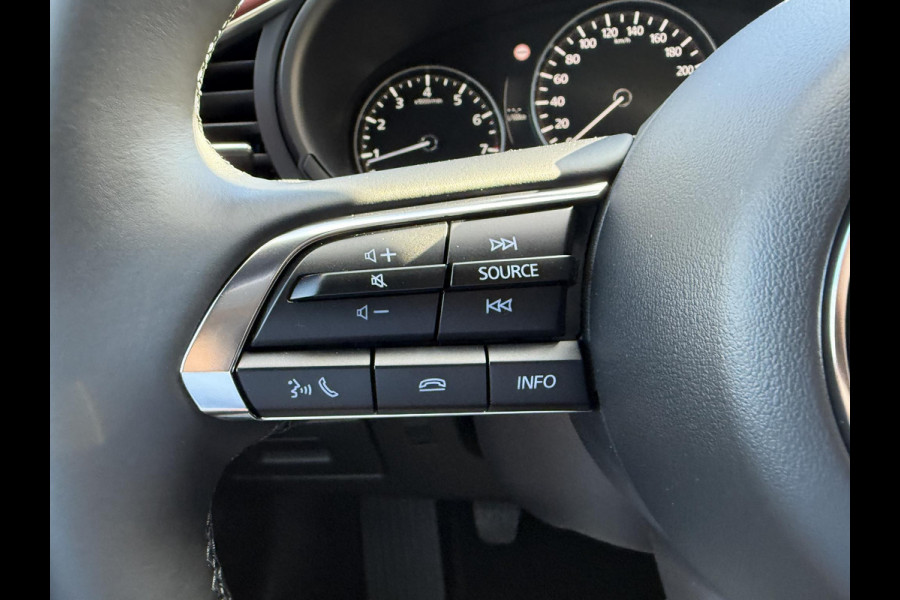 Mazda 3 2.0 e-SkyActiv-X M Hybrid 186 Takumi | ROOD LEDER | NIEUW TE REGISTREREN | PANO DAK |
