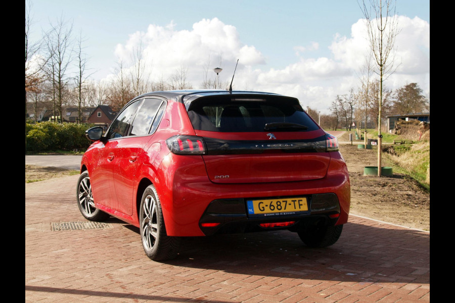 Peugeot 208 1.2 PureTech Blue Lease Allure | Apple Carplay | 100 PK | Two-Tone | Achteruitrijcamera | Navigatie |