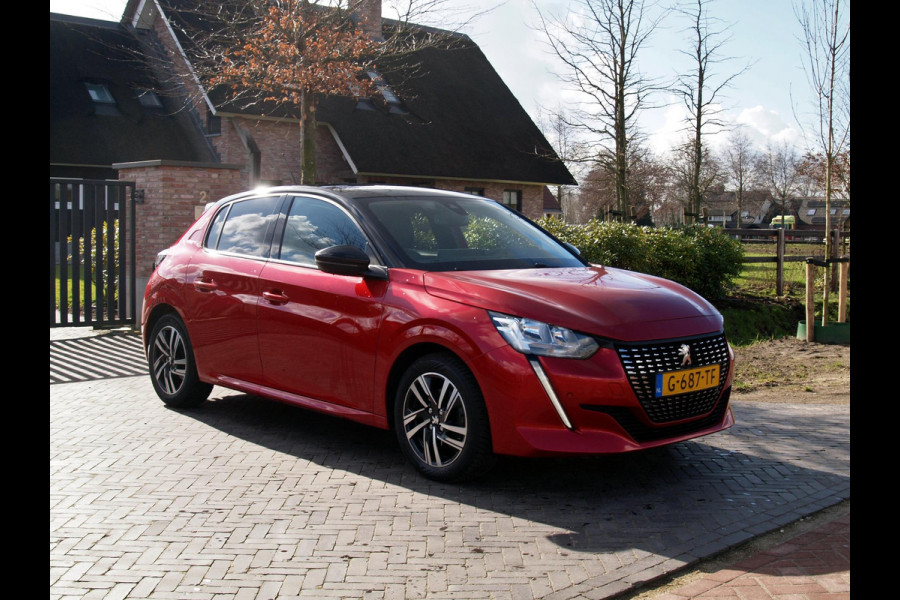 Peugeot 208 1.2 PureTech Blue Lease Allure | Apple Carplay | 100 PK | Two-Tone | Achteruitrijcamera | Navigatie |
